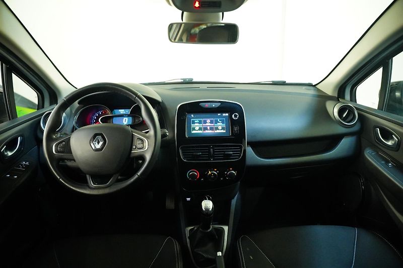 Renault Clio - fotka 5 z 27