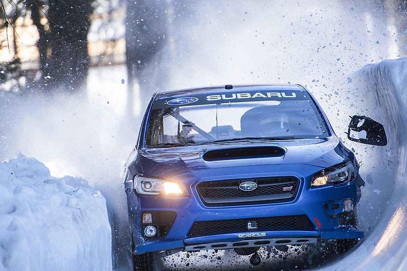 Subaru WRX STI na bobové dráze ve Svatém Mořici.