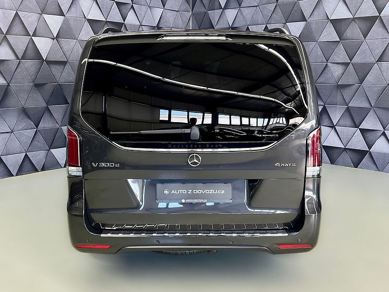 Mercedes-Benz Třídy V d 4MATIC AMG EXCLUSIVE LONG, A - fotka 5 z 35