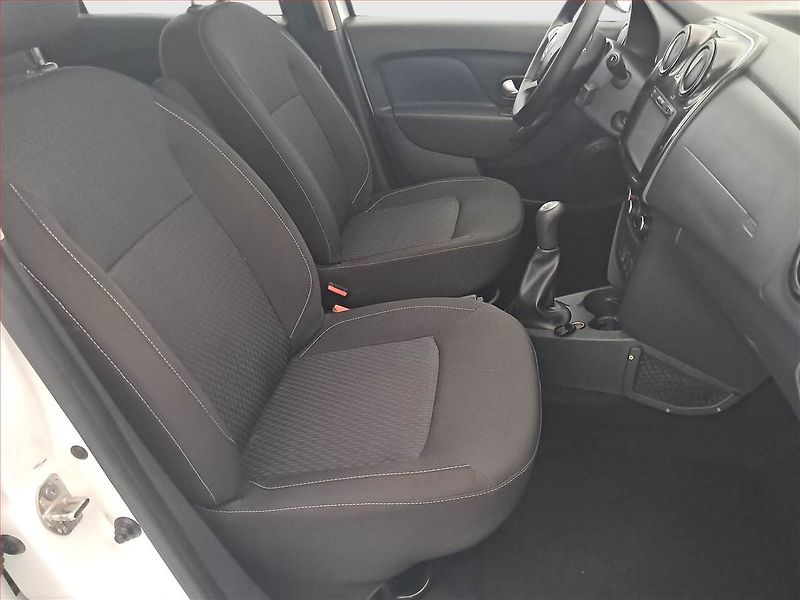 Dacia Sandero (2017) 1.2 16V, Navi - fotka 9 z 16
