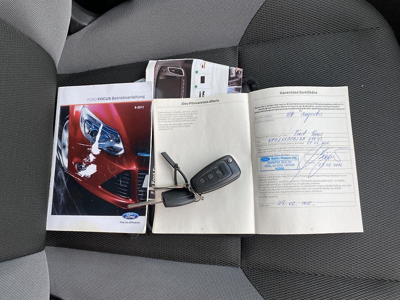 Ford Focus 1.6i 77kW - KLIMA - 118 000KM - fotka 36 z 39