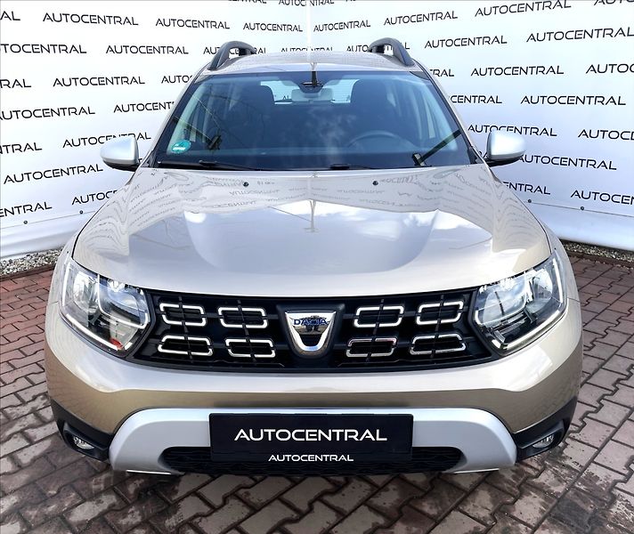 Dacia Duster 1,6 i,,84kW,serv.hist.,STK 1/2 - fotka 2 z 19