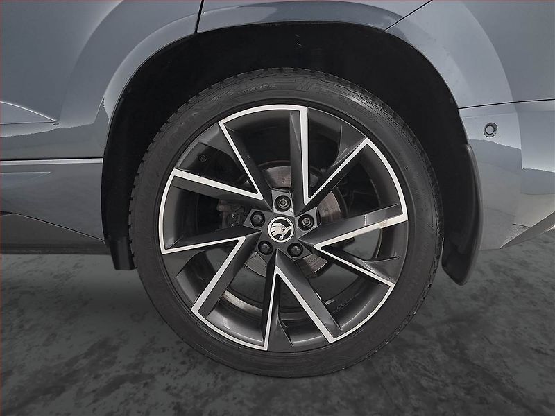 Škoda Karoq (2019) Sportline 2.0 TSI - fotka 15 z 20