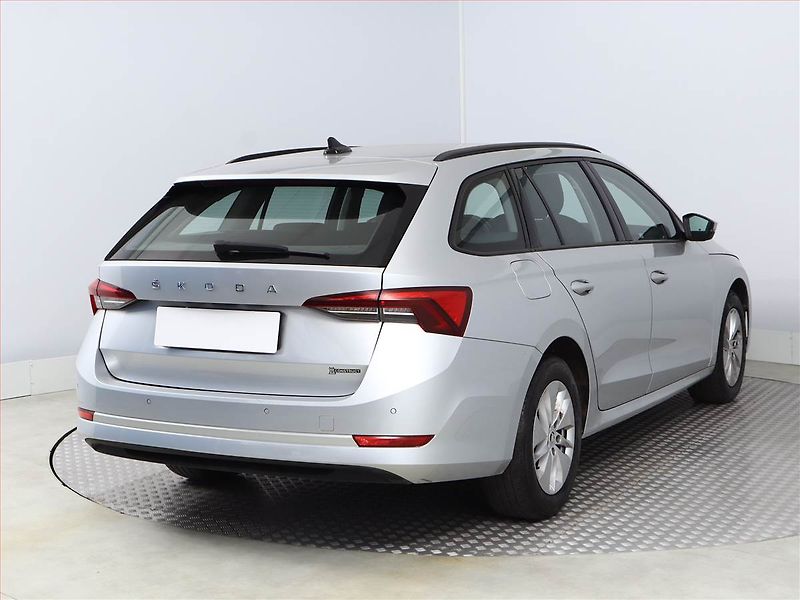 Škoda Octavia (2022) Ambition 2.0 TDI, ČR,1.maj - fotka 5 z 19