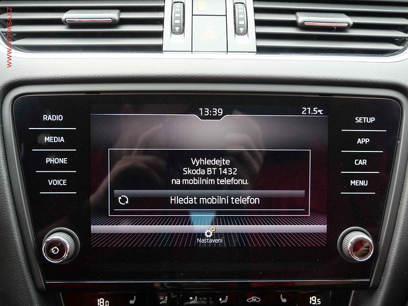 Škoda Octavia (2018) 1.4 TSI, ČR, Style - fotka 19 z 25