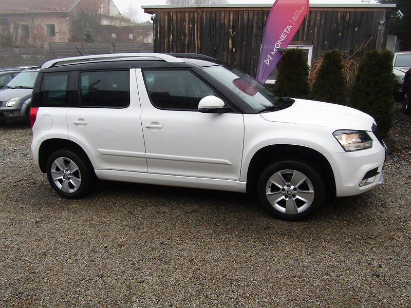 Škoda Yeti (2014) 1.6 TDI 77kW DSG BEZ KOROZE - fotka 8 z 39