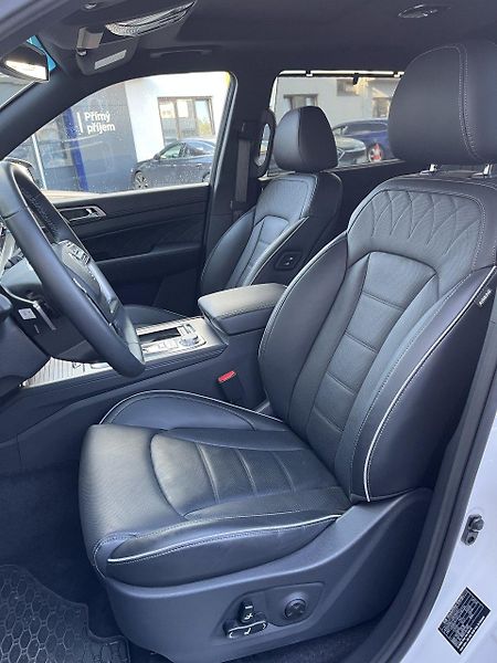 KGM Rexton (2025) 2.2 e-XDI Premium, 4x4, 7 míst - fotka 8 z 17