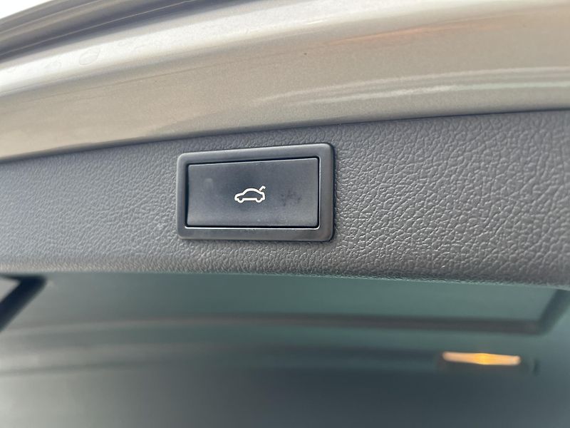 Škoda Superb 2.0TDi 125kw DSG NAVI KŮŽE ALU - fotka 30 z 46