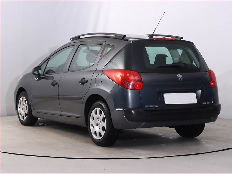 Peugeot 207 (2010) 1.4, Serv.kniha, jezdí výborně - fotka 4 z 14