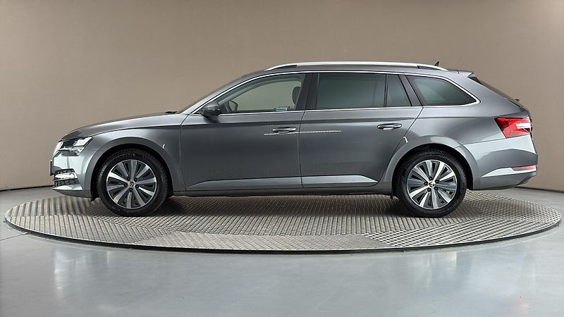 Škoda Superb 2.0 TDI DSG Style Combi - fotka 4 z 28