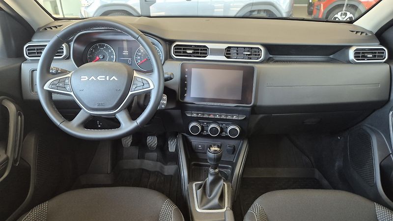 Dacia Duster (2024) Journey TCe 150 4x4   - fotka 6 z 9