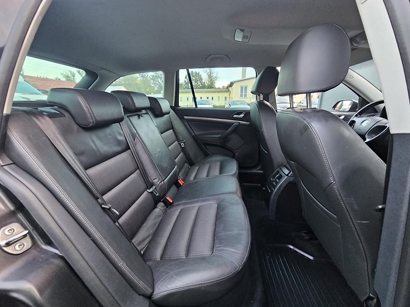 Škoda Octavia 1.9 TDI 77kW,KŮŽE,VÝHŘEVY - fotka 26 z 43