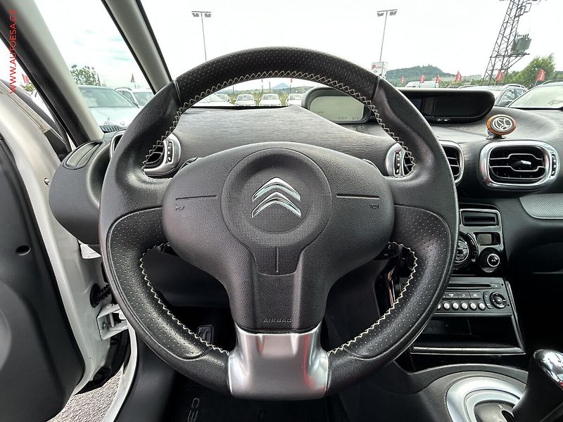 Citroën C3 Picasso (2015) 1.6 VTi, 2.maj,ČR, AT - fotka 12 z 16