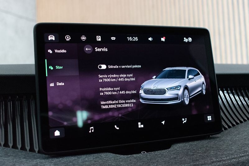 Škoda Superb TDI 142kW 4x4*TAŽNÉ*DPH*ČR 1.M - fotka 36 z 45