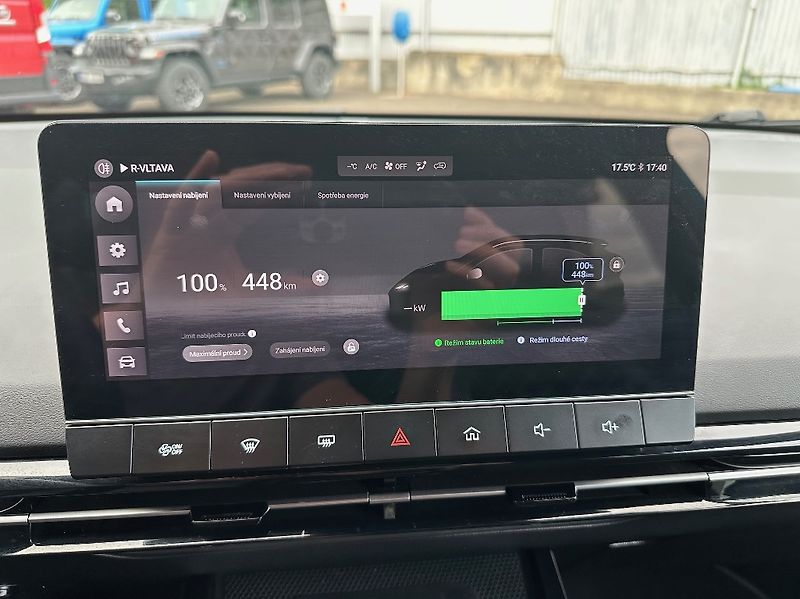 MG MG4 (2023) Electric Elegance (64 kWh) - fotka 26 z 37