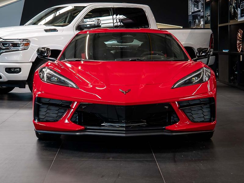 Chevrolet Corvette (2026) 6.2 Stingray 3LT Z51 Facelift - fotka 11 z 45
