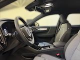 Volvo XC40 (2026) 2,0 B3 Plus Dark  8247 - náhled 7