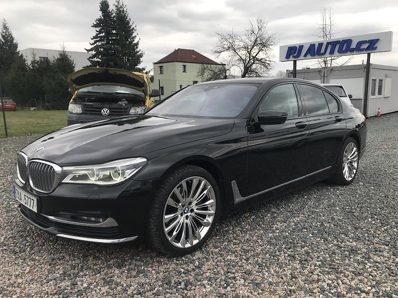 BMW Řada 7 730D X-DRIVE ,360,HUD,ČR,DPH.. - fotka 1 z 17