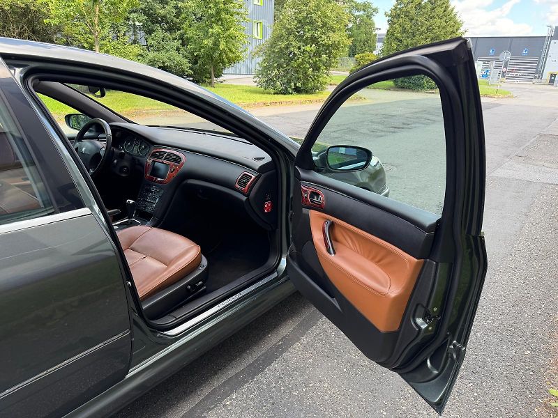 Peugeot 607 2,7 HDI V6 - fotka 19 z 26
