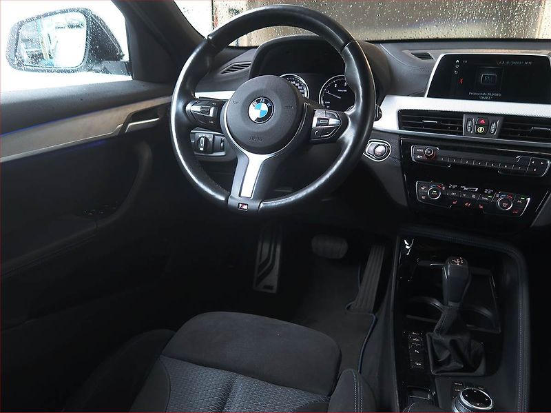 BMW X2 (2018) M Paket xDrive25d - fotka 7 z 17