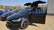 Tesla model X Plaid.