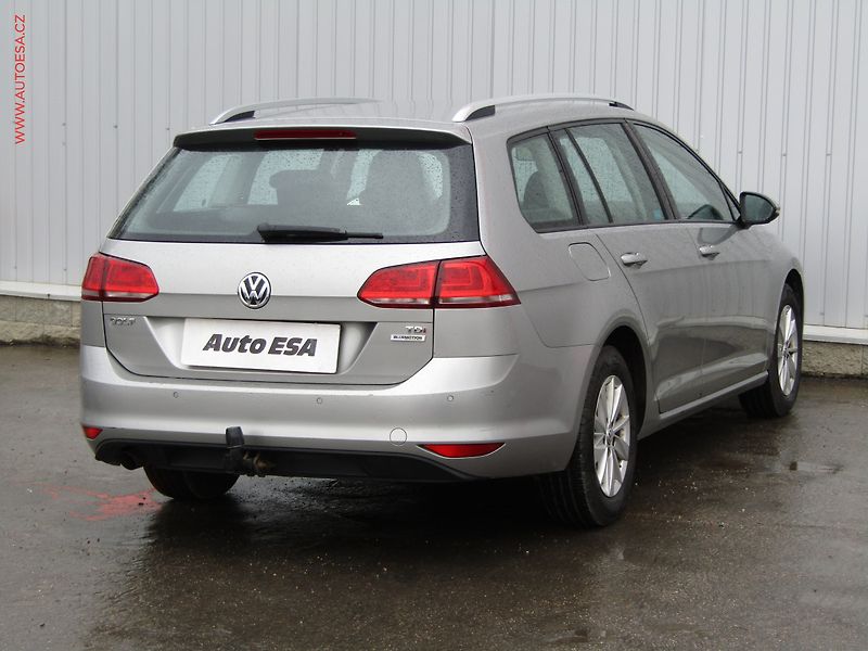 Volkswagen Golf (2015) 1.6TDi, ČR, Comfortline - fotka 4 z 16