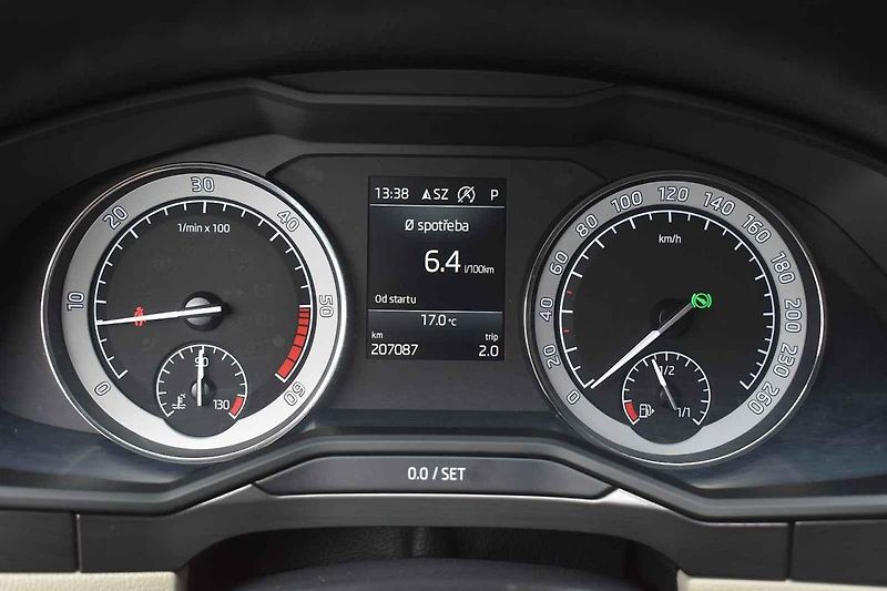 Škoda Superb třetí generace je spolehlivé auto na dlouhé cesty