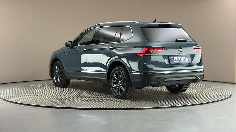 Volkswagen Tiguan Allspace 2.0 TDI DSG Life - fotka 2 z 29