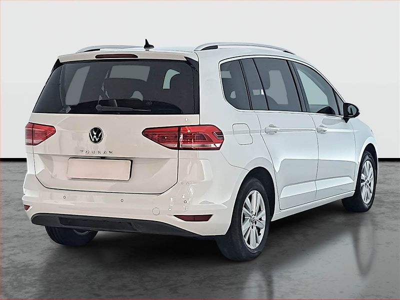 Volkswagen Touran (2023) 1.5 TSI - fotka 5 z 18