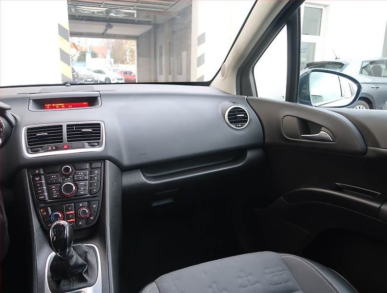 Opel Meriva (2015) 1.4 Turbo, po STK - fotka 8 z 16