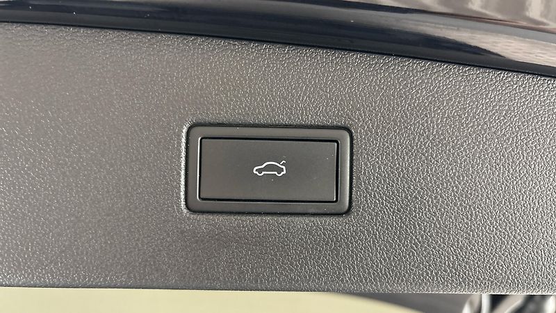 Volkswagen Tiguan Allspace 2.0 TDI DSG 4motion R-Line - fotka 21 z 36