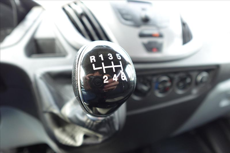 Ford Transit 2,0 TDCI  L3H2 9MÍST BUS KLIMA - fotka 42 z 42