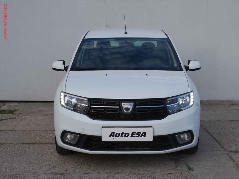 Dacia Logan (2020) 1.0 TCe, AC - fotka 2 z 14