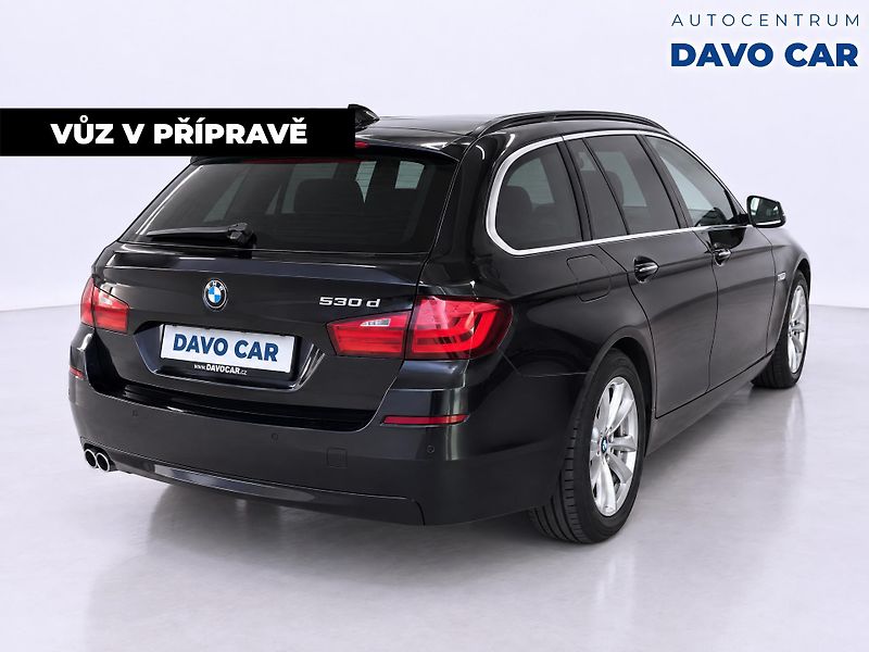 BMW Řada 5 3,0 530d 190kW Touring - fotka 5 z 12