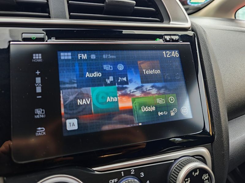 Honda Jazz (2018) 1.5 i-VTEC Dynamic Kamera 96kW - fotka 25 z 44
