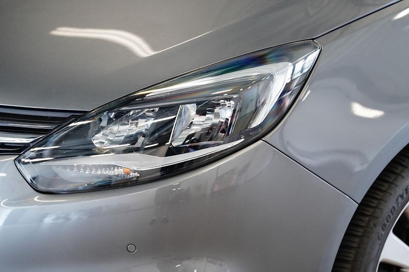 Opel Zafira - fotka 9 z 25