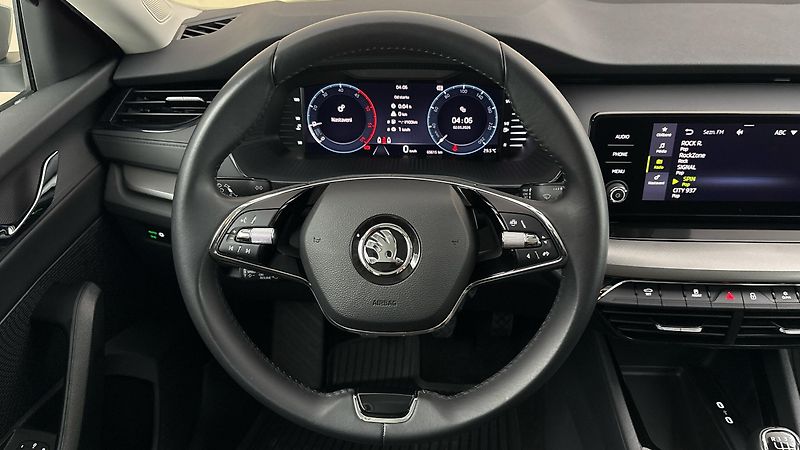 Škoda Octavia 2.0 TDI Ambition - fotka 9 z 24