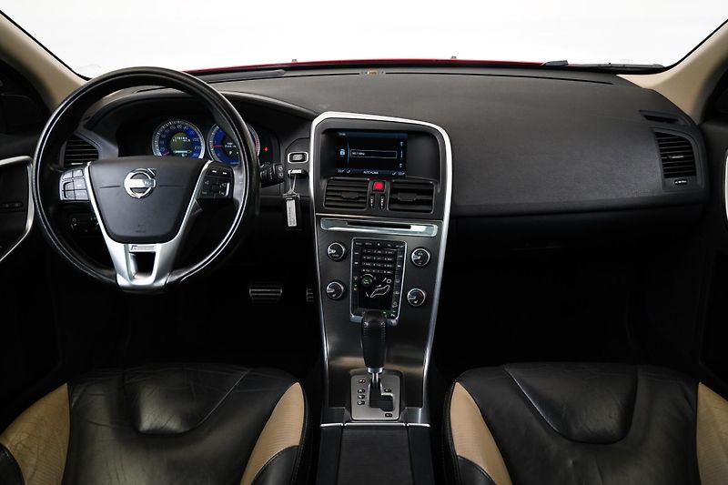 Volvo XC60 - fotka 5 z 26