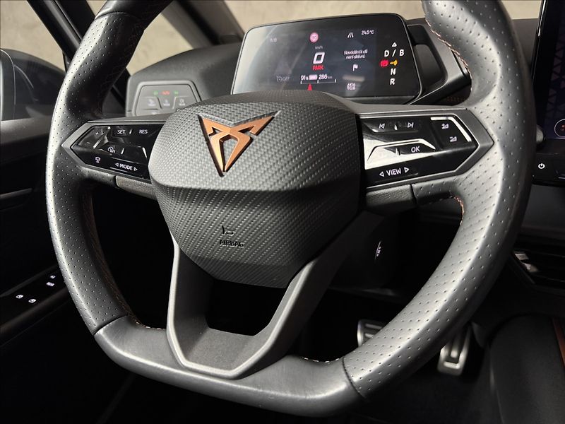 Cupra Born 150kW LED Tepelko Kamera - fotka 46 z 48