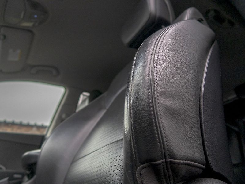 Hyundai Santa Fe (2013) ČR 11/13 2.2D 145KW – VÝBAVA - fotka 20 z 61
