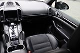 Porsche Cayenne S DIESEL 4.2 V8 283kW 4X4 DPH - náhled 39