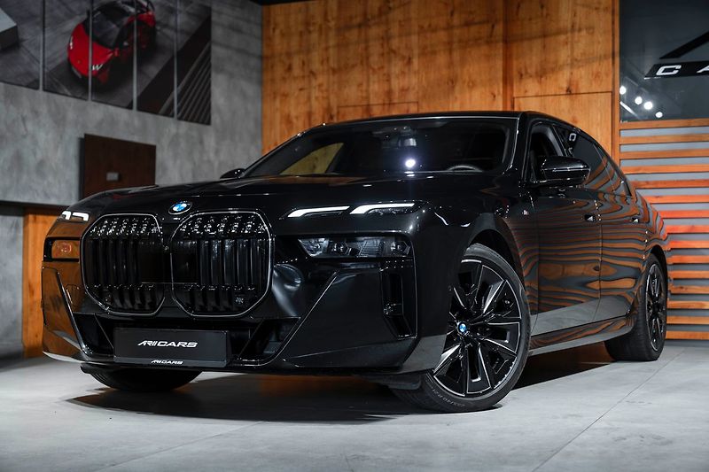 BMW Řada 7 d - fotka 3 z 26