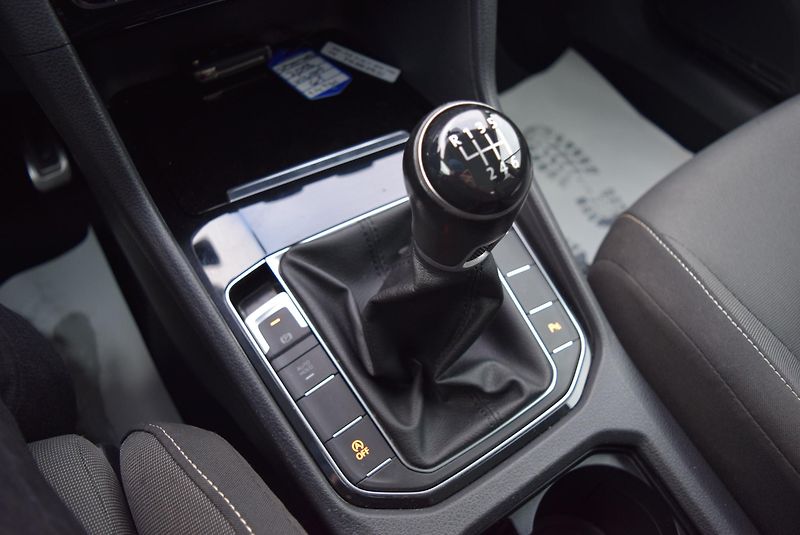 Volkswagen Golf Sportsvan (2018) 1.4TSI 92kw HIGHLINE BMT NAVI - fotka 24 z 50