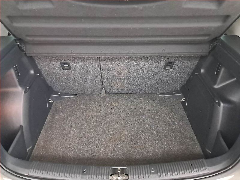 Škoda Fabia (2012) 1.2 TSI, ČR,1.maj, po STK - fotka 13 z 16