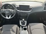 Kia Ceed (2023) 1.5i, 1.maj,ČR, AC, tempo - náhled 8