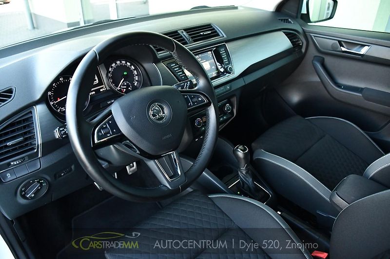 Škoda Fabia 1,2TSi DSG 2xALU 61tKM STYLE  - fotka 9 z 48