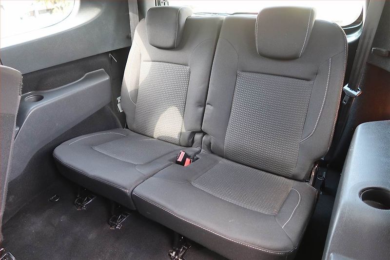 Dacia Lodgy (2020) 1.3 TCe, 7 míst, ČR,1.maj - fotka 18 z 18