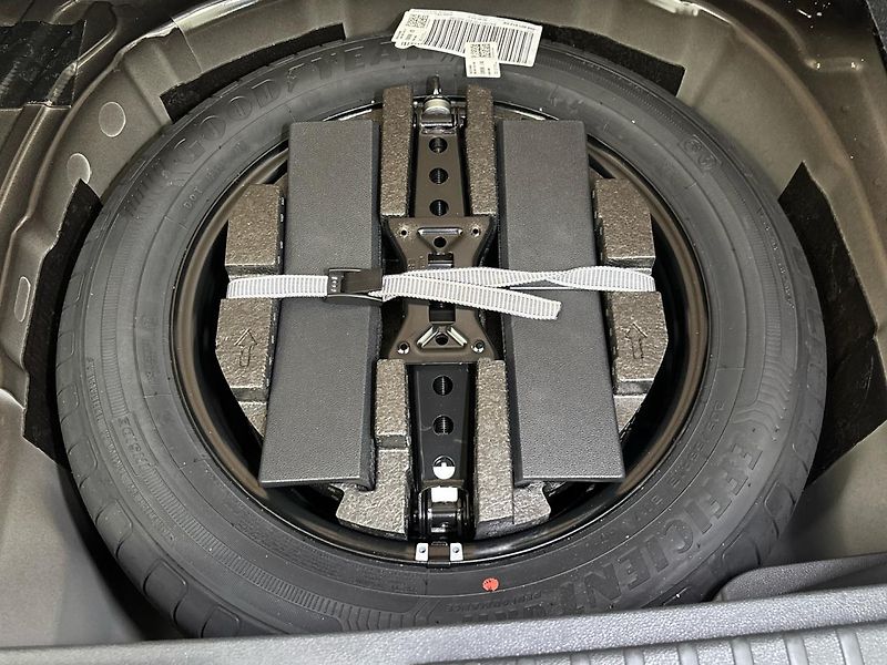 Škoda Kamiq Monte Carlo - fotka 28 z 30
