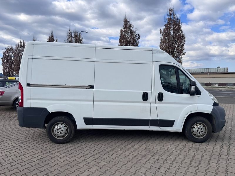 Peugeot Boxer (2012) L2H2 2,2D 74 KW 2. MAJ DPH - fotka 7 z 44