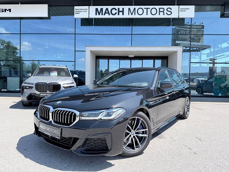 BMW Řada 5 530d Touring, Natáčecí náprava - fotka 3 z 26